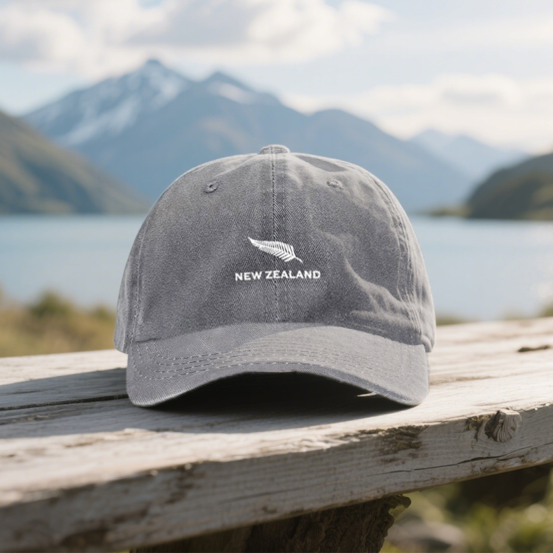 Outdoor Adventure New Zealand - ニュージーランドテーマのヴィンテージ風ウォッシュドコットンキャップ、男女兼用、旅行、アウトドア、お父さん帽子、冒険、フェザー、ストリートウェアスタイル