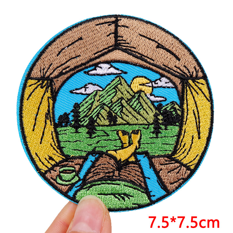 山岳キャンプ/アウトドアアドベンチャー刺繍パッチ コンパスパ - Outdoor Adventure Show のレビューと価格
